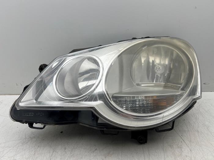 Phare gauche d'un Volkswagen Polo, Autos : Pièces & Accessoires, Éclairage, Volkswagen, Utilisé, 3 mois de garantie, Enlèvement ou Envoi