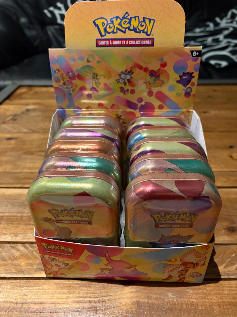 pokemon 151 mini tin display FR, Hobby & Loisirs créatifs, Jeux de cartes à collectionner | Pokémon, Envoi, Neuf