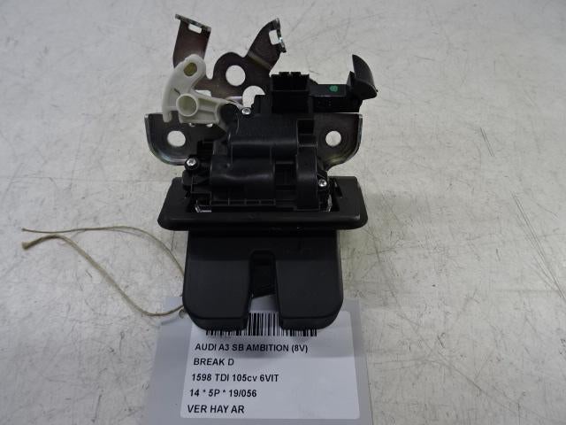 SERRURE COFFRE Audi A3 (8V1 / 8VK) (8R0827505), Utilisé, Audi, Haillon arrière