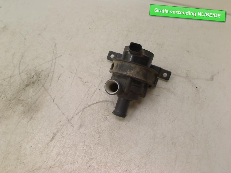 EXTRA WATERPOMP Volkswagen Golf VI (5K1) (1K0965561L), Gebruikt, De Bloemendaal 21 21
5221 EB  'S HERTOGENBOSCH, NL, Info@123Parts.nl