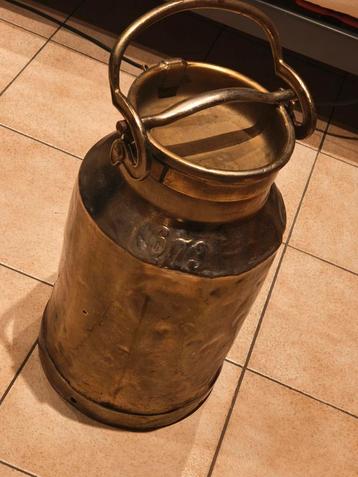 Grote koperen melk kan 30 CM.op 53cm  beschikbaar voor biedingen