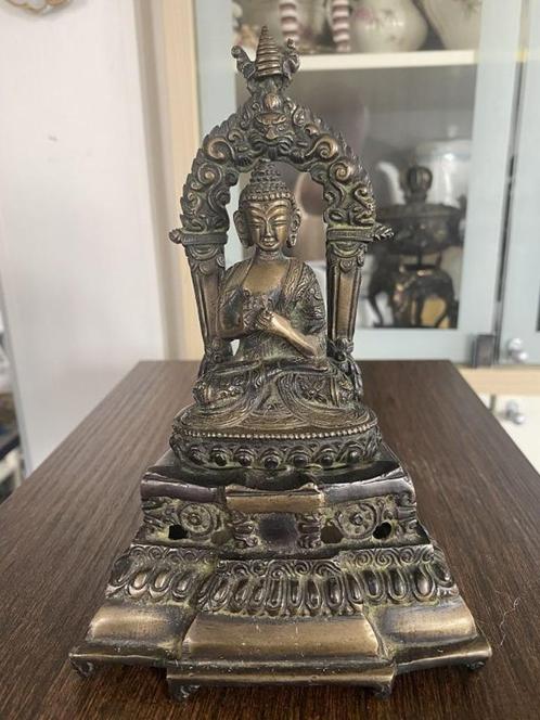 Siddharta Gautama op altaar 20 cm, Huis en Inrichting, Woonaccessoires | Boeddhabeelden, Gebruikt, Ophalen of Verzenden