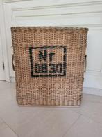 Rieten Draagmand voor Mortiergranaten, Ophalen of Verzenden, Gebruikt, Overige vormen, Riet