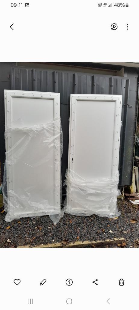 2 portes pvc encore emballé  neuf., Bricolage & Construction, Châssis & Portes coulissantes, Enlèvement ou Envoi