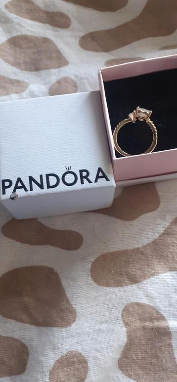 Ring van Pandora, Handtassen en Accessoires, Ringen, Ophalen, Zo goed als nieuw, Goud