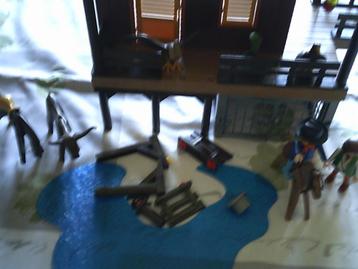 Groot lot playmobil  beschikbaar voor biedingen