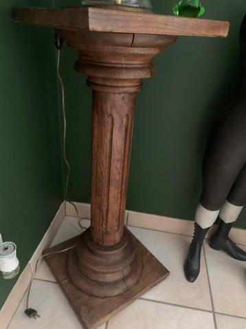 Pied de stalle beschikbaar voor biedingen