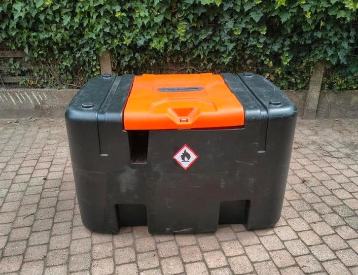Mobiele Brandstoftank 400 Liter Diesel Mazout Met Pomp 12V, Doe-het-zelf en Bouw, Overige Doe-Het-Zelf en Bouw, Zo goed als nieuw