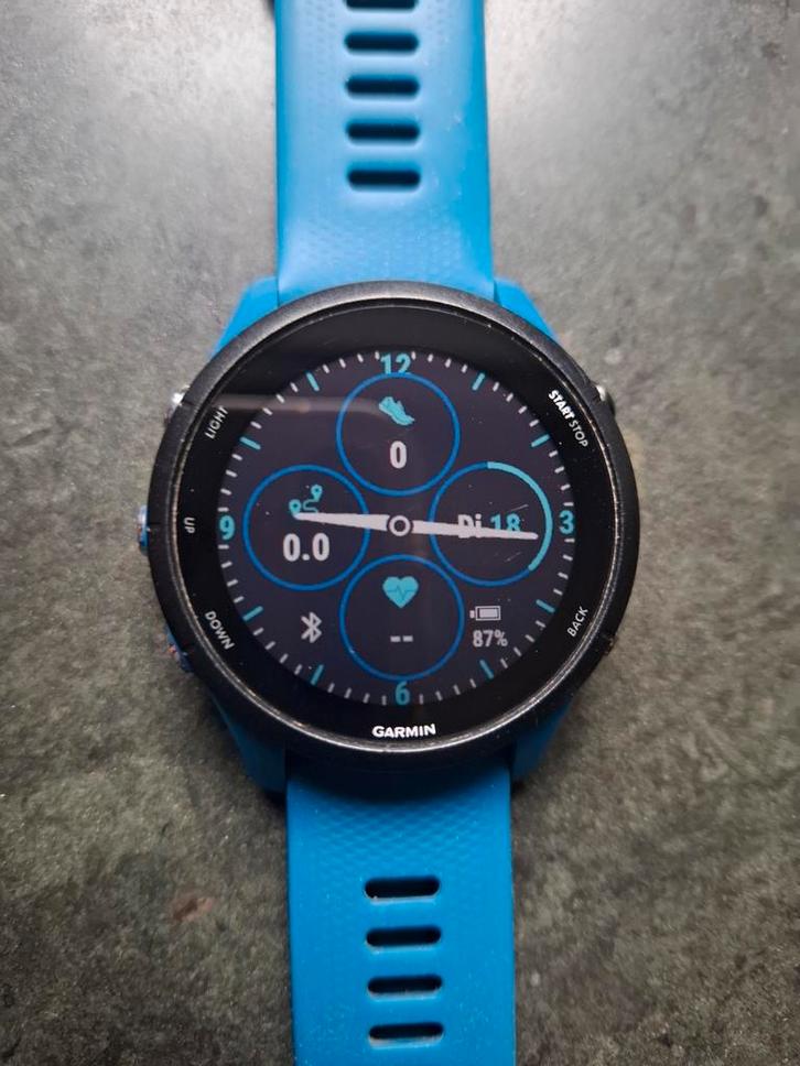 Garmin forerunner 255,

goede staat!!, Handtassen en Accessoires, Smartwatches, Afstand, Calorieverbanding, Conditie, GPS, Hartslag