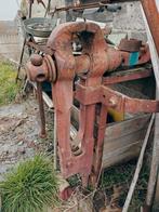 Oude bankschroeven, Antiek en Kunst, Antiek | Gereedschap en Instrumenten, Ophalen