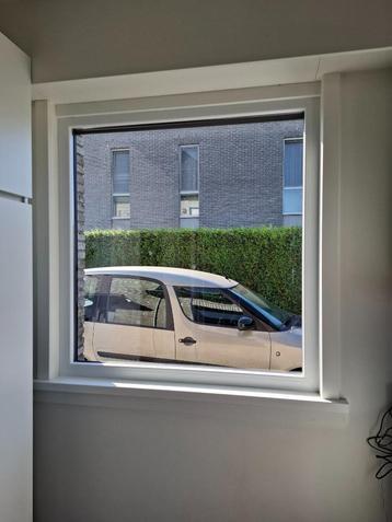 PVC Raam Deceuninck beschikbaar voor biedingen