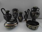 vases et pots en céramique avec dessins grecs 8 pièces, Antiquités & Art, Enlèvement ou Envoi