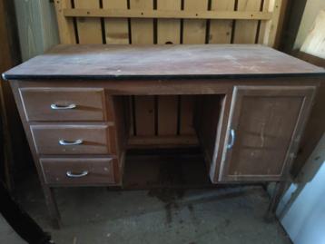 bureau beschikbaar voor biedingen