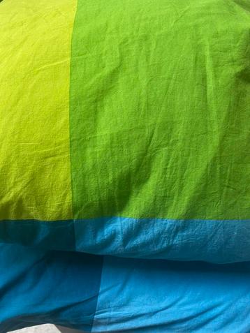 Dekbed + kussen beschikbaar voor biedingen