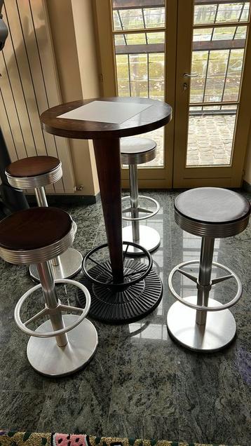 Barkrukken 14 stuks h77 en 2 tafeltjes h110 top materiaal, Enlèvement, Comme neuf