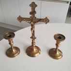 Koper Kruisbeeld en twee kaarsenhouders,, Antiek en Kunst, Ophalen, Koper