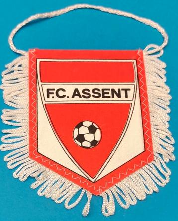 FC Assent voetbal vintage vlag 1980s  Vintage item