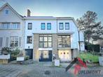 Villa te huur in Uccle, 3 slpks, Immo, Huizen te huur, 185 m², Vrijstaande woning, 3 kamers, 143 kWh/m²/jaar