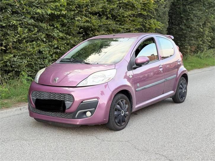 Peugeot 107, Auto's, Peugeot, Benzine, Euro 5, Berline, 5 deurs, Handgeschakeld, Overige kleuren, Zwart, Overige bekleding, Voorwielaandrijving