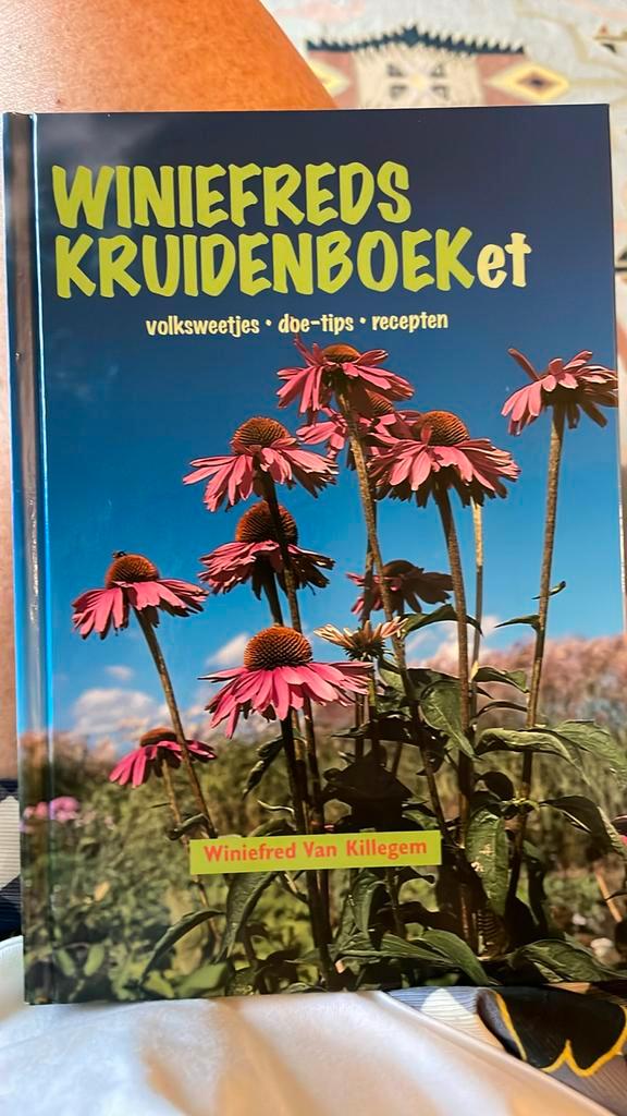 W. van Killegem - Winiefreds kruidenboeket, Boeken, Kookboeken, Zo goed als nieuw, Nederland en België, Gezond koken, Ophalen of Verzenden