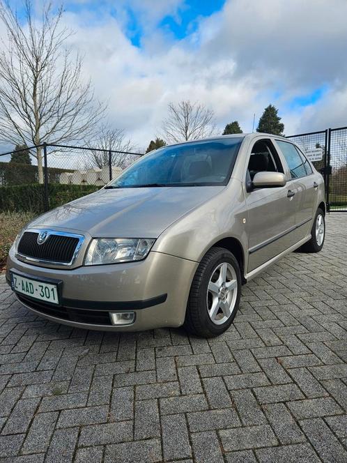 ✅️SKODA FABIA/1.2BENZINE/1EIGENAAR/€4/AIRCO/1 JAAR GARANTIE/, Autos, Skoda, Entreprise, Achat, Fabia, ABS, Airbags, Air conditionné