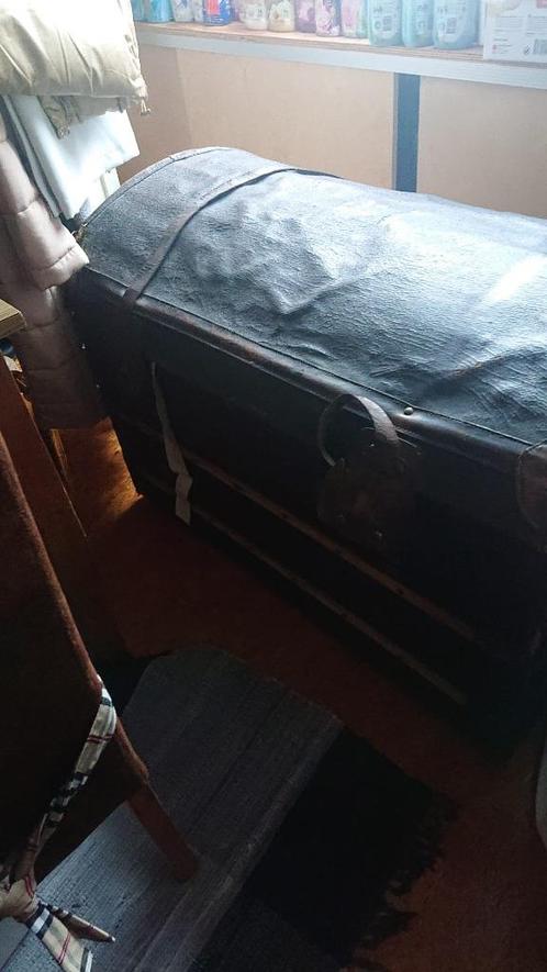 Vieille valise de voyage, Maison & Meubles, Accessoires pour la Maison | Coffres, Utilisé, 50 à 75 cm, 50 à 75 cm, 100 à 150 cm