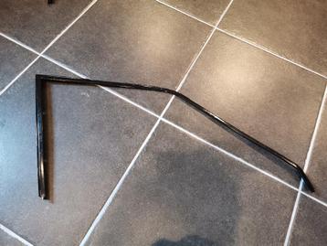 Alfa 33 raam afwerkingsprofiel R. voor 60544262  beschikbaar voor biedingen