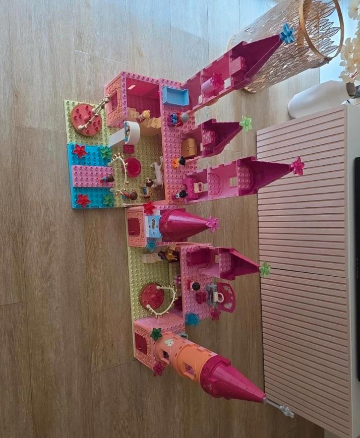 Princess palace lego, Enfants & Bébés, Jouets | Duplo & Lego, Utilisé, Lego, Ensemble complet, Enlèvement ou Envoi
