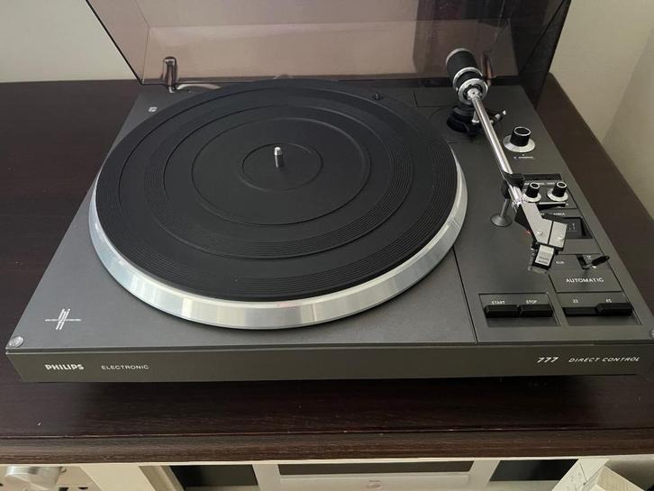 Philips 777 platenspeler, Audio, Tv en Foto, Platenspelers, Gebruikt, Platenspeler, Philips, Pitch-regelaar, Automatisch, Ophalen