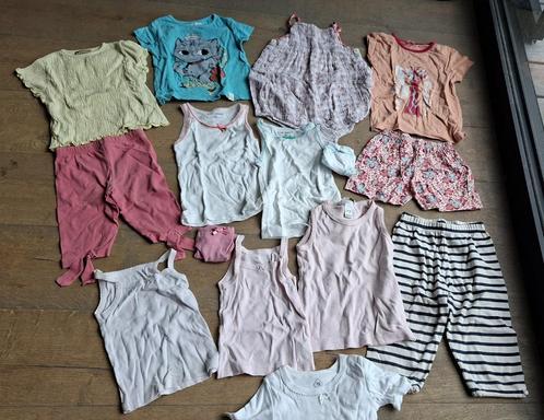 Lot de 15 vêtements fille T 92/98, Kinderen en Baby's, Kinderkleding | Kinder-kledingpakketten, Zo goed als nieuw, Maat 92, Ophalen