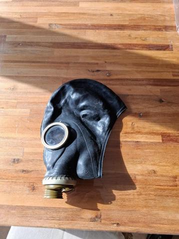 Russisch gasmasker beschikbaar voor biedingen