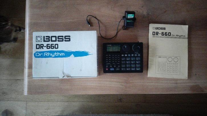 Boss Dr. Rhythm DR-660 drum computer, Musique & Instruments, Batteries électroniques, Comme neuf, Boss, Enlèvement ou Envoi