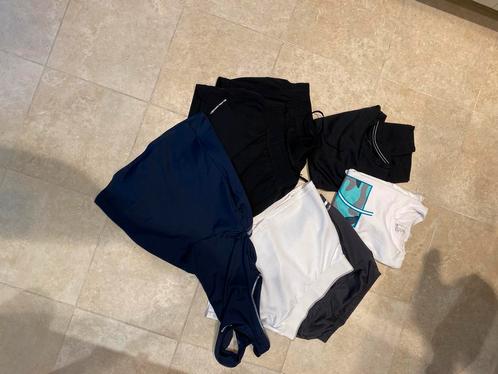 Tenniskledij (meisjes ) 9-10jaar + tennisschoenen (BABOLAT), Sport en Fitness, Tennis, Zo goed als nieuw, Babolat, Ophalen
