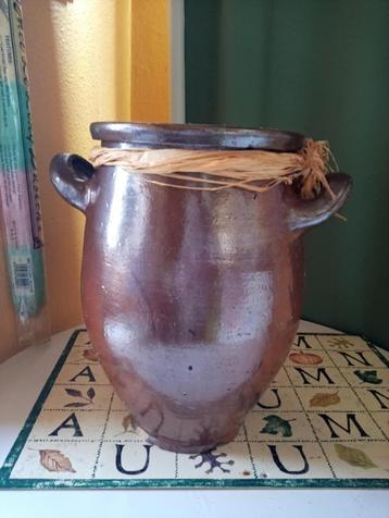 Ancien pot en grès, Enlèvement
