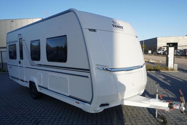 Nieuwe 4pers.Fendt met 2x1p bed, rondzit, Caravans en Kamperen, Caravans, Bedrijf, tot en met 4, Rondzit, Fendt, 2 aparte bedden