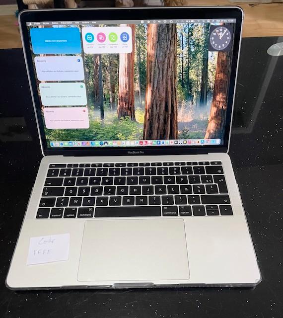 Macbook Pro 13 i5 256gb Office pdf, Computers en Software, Apple Macbooks, Zo goed als nieuw, MacBook, Ophalen