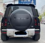 Defender achter spoiler, Enlèvement