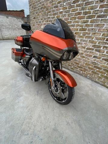 Unieke Harley Davidson Road Glide CVO  beschikbaar voor biedingen