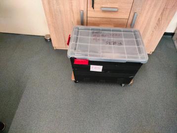 grote hobby box met goede fiets onderdelen beschikbaar voor biedingen