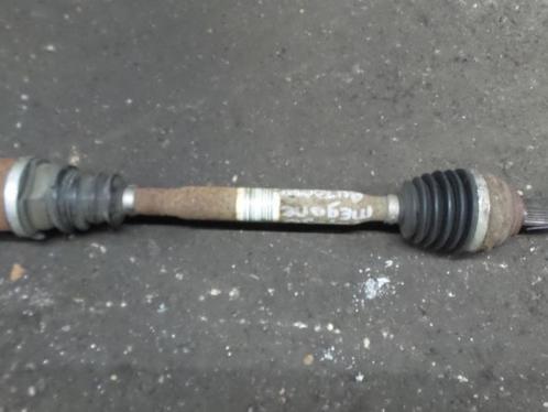 Aandrijfas links-voor van een Renault Megane, Auto-onderdelen, Remmen en Aandrijving, Renault, Gebruikt, 3 maanden garantie, Ophalen of Verzenden