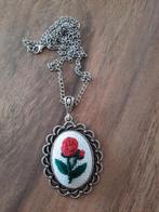Handgeborduurd ketting hanger, Ophalen of Verzenden, Nieuw