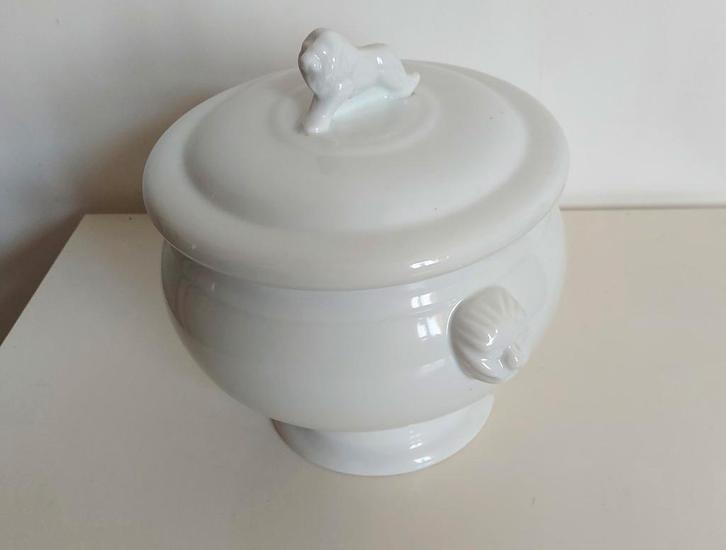 Soepterrine met leeuwenkop, Huis en Inrichting, Keuken | Servies, Zo goed als nieuw, Kom(men), Overige stijlen, Ophalen