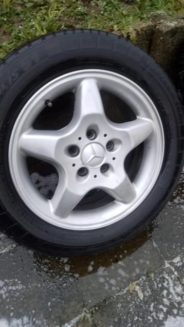 originele Mercedes velgen beschikbaar voor biedingen