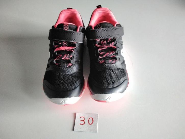 Baskets légères enfants Newfeel - DÉCATHLON/Pt. 30, Enfants & Bébés, Vêtements enfant | Chaussures & Chaussettes, Comme neuf, Chaussures