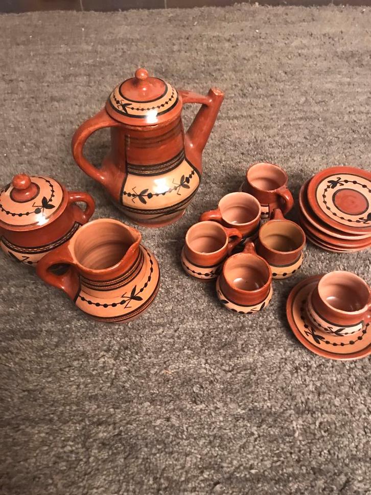 MOOI HANDGEMAAKT KOFFIE SERVIES, Antiek en Kunst, Antiek | Servies compleet, Ophalen