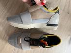 Balenciaga Runner sneakers, Sneakers, Balenciaga, Gedragen, Grijs