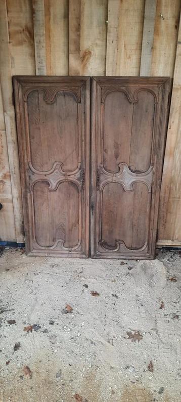 Portes d'armoires en chêne 122 cm x 158 cm