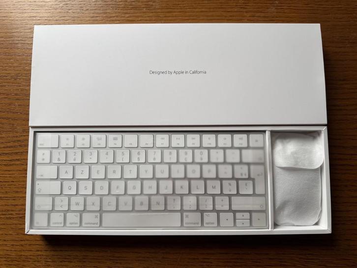 Apple Magic Keyboard + Magic Mouse Lightning, Computers en Software, Toetsenborden, Nieuw, Azerty, Draadloos, Ophalen