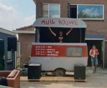 Dj booth caravan / Foodtruck te koop / te huur beschikbaar voor biedingen