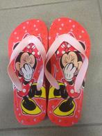 Nieuwe ongedragen teenslippers Minnie Mouse maat 34/35, Ophalen of Verzenden, Nieuw, Meisje, Overige typen